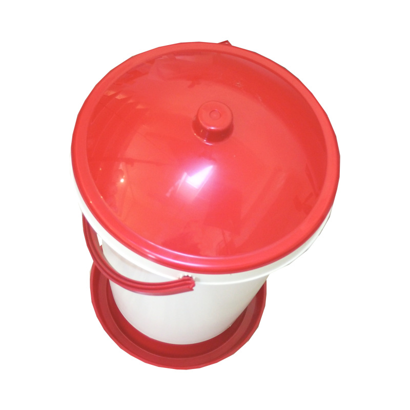 TOPTRADE napájačka plastová, vedrová, s plavákom, pre sliepky, 18 l 4