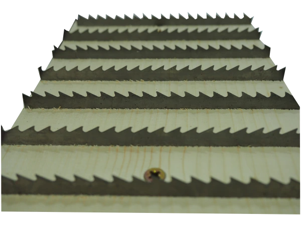TOPTRADE škrabák drevený, hrubý zub, 220 x 140mm 2